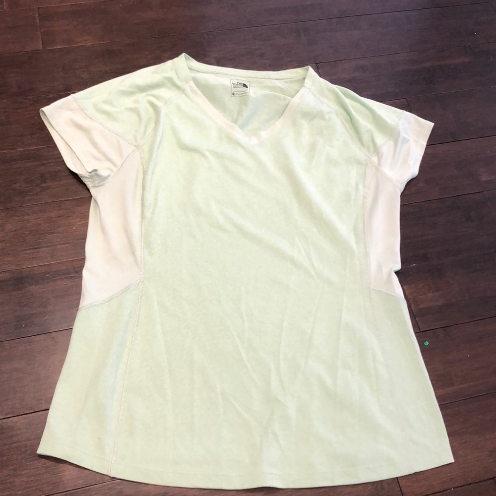 NORTH face mint green ladies T-shirt. EUC!
